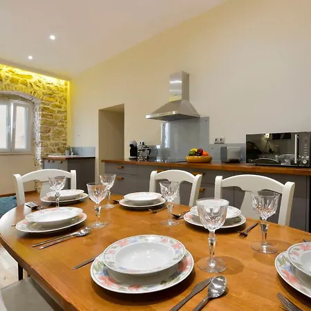 Beau Maison Apartament Corfu (city)